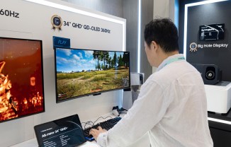 Samsung showcases a 300Hz OLED display for gaming laptops among other cutting-edge display tech
